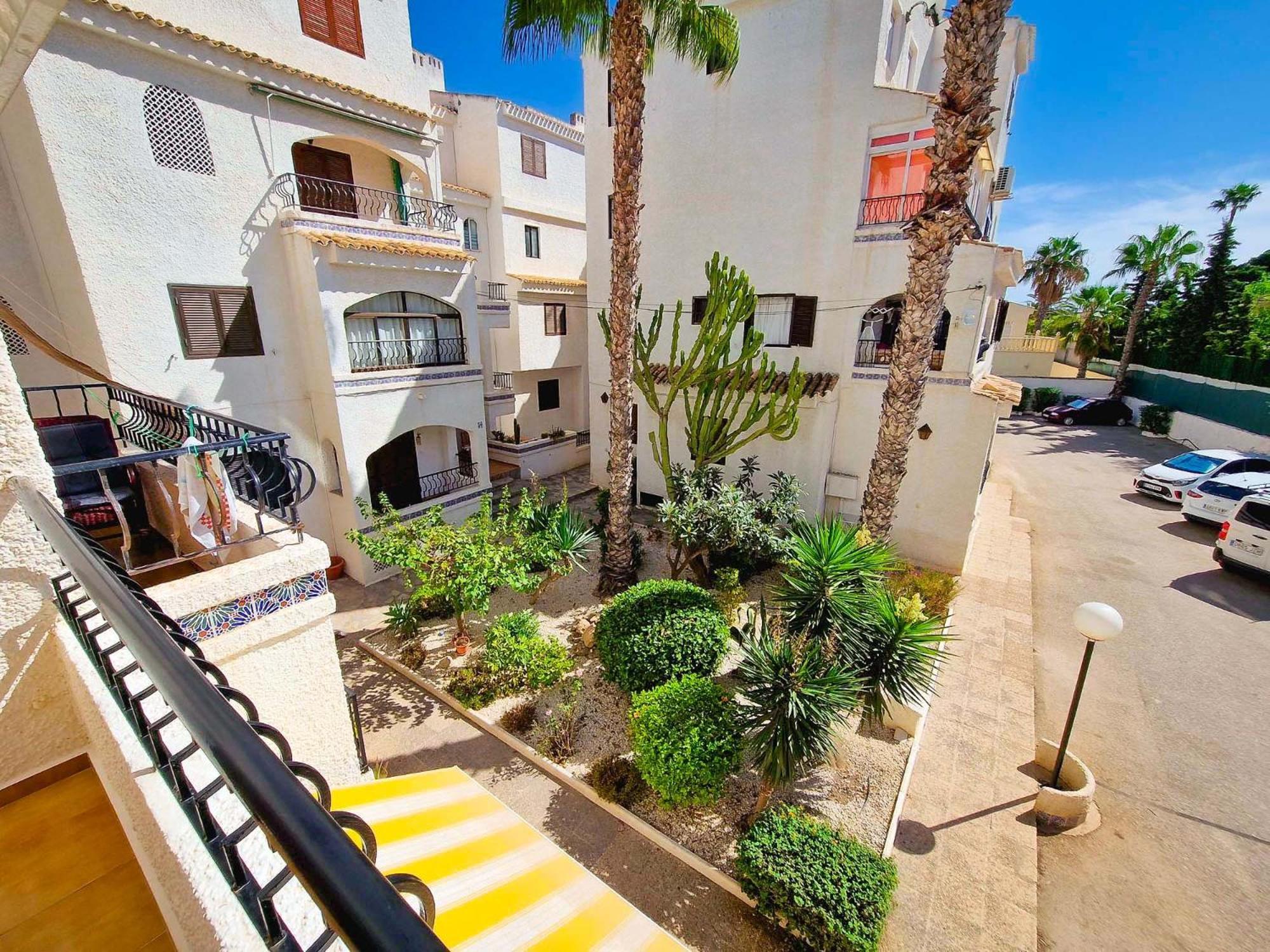 Residential With Pool, 500 Meters To The Appartamento Orihuela