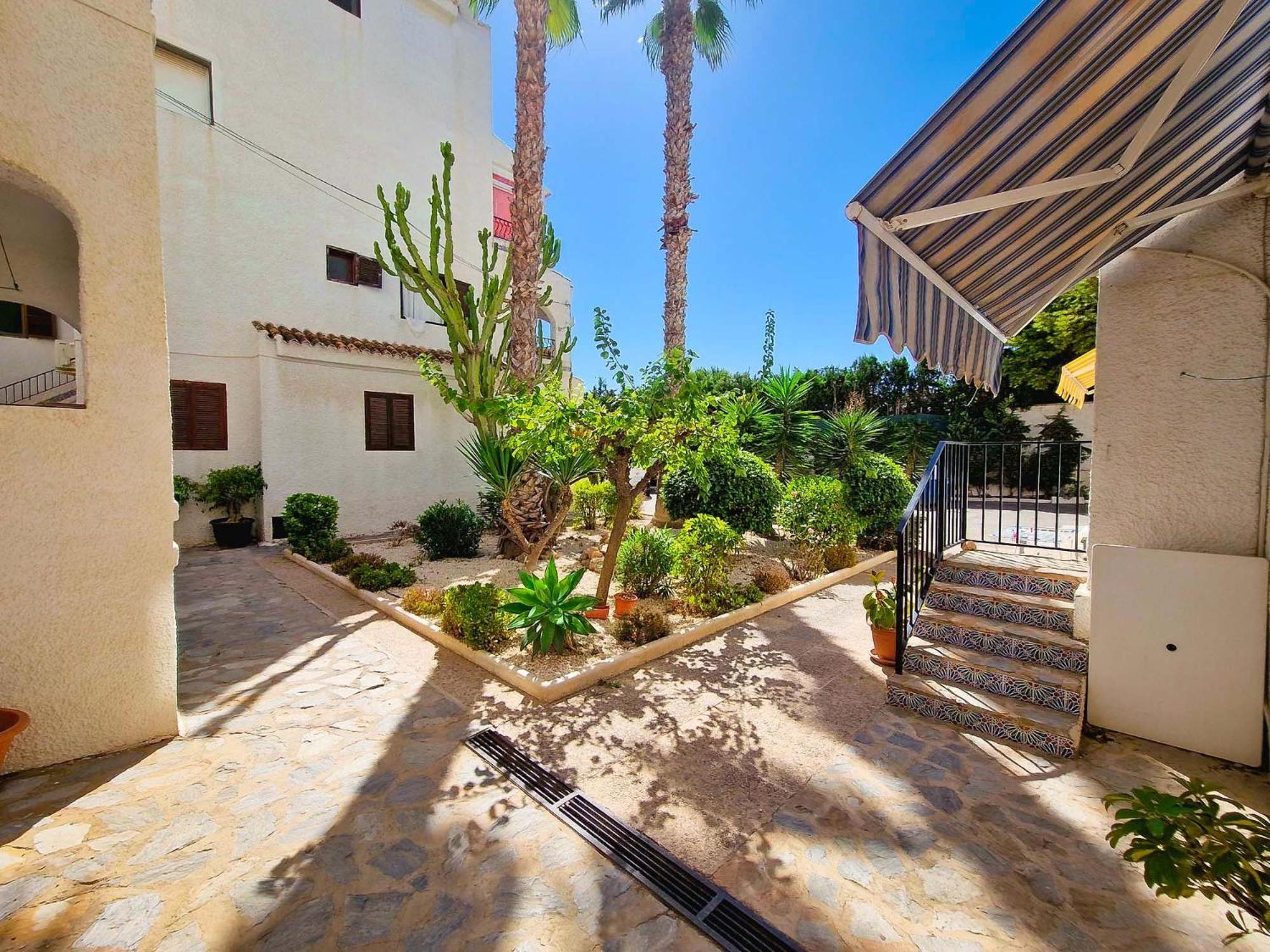 Residential With Pool, 500 Meters To The Orihuela