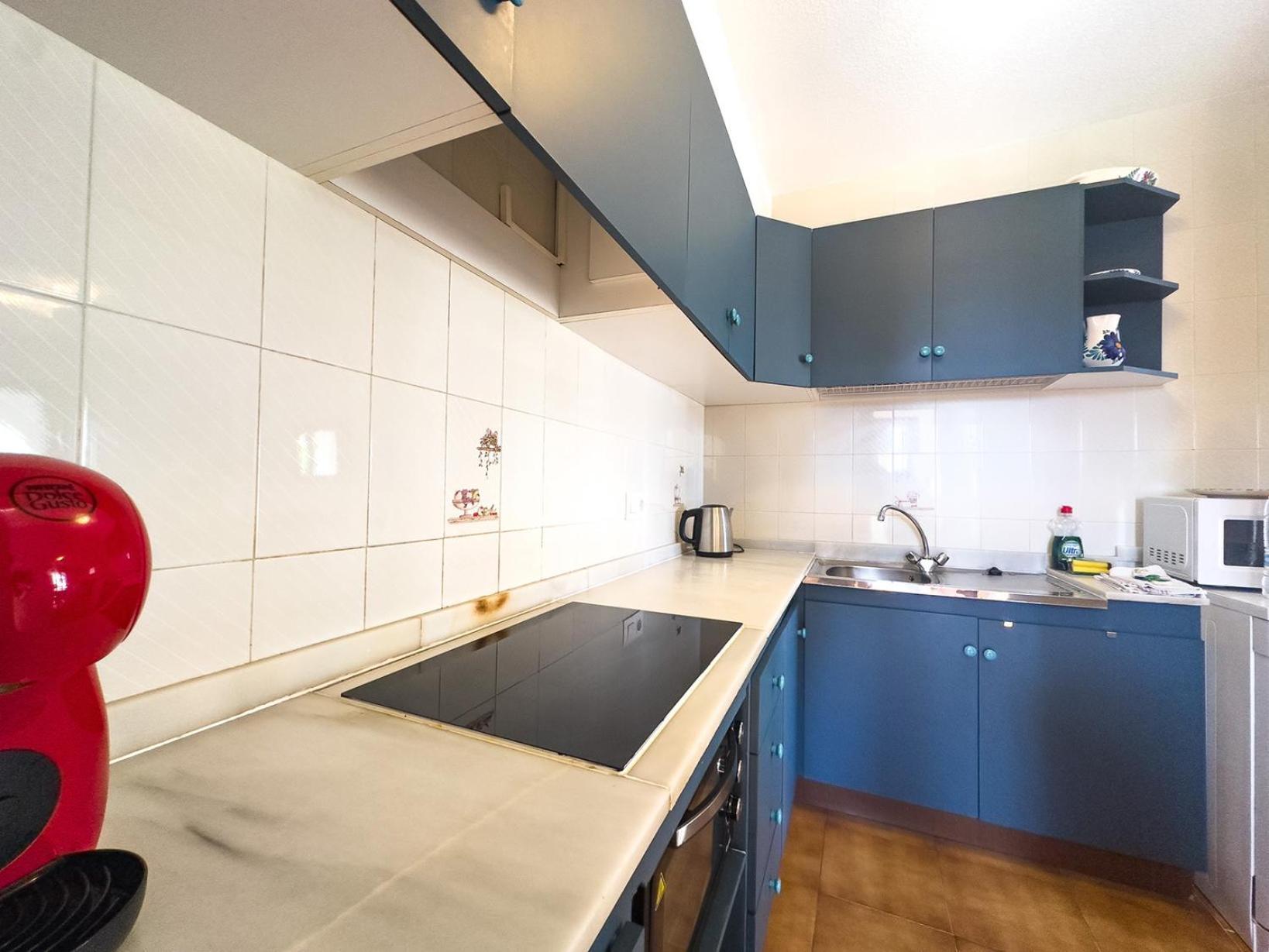 Residential With Pool, 500 Meters To The Apartment *